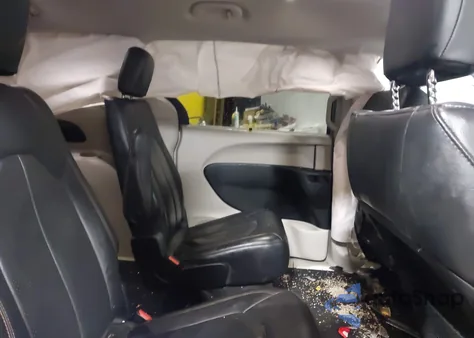 2018 Chrysler Pacifica Touring L из США, поврежденный, VIN 2C4RC1BG3JR119229